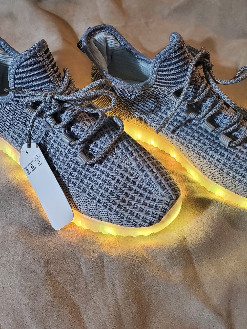 LED Tennis Shoes Unisex with USB - Picture 12 of 14